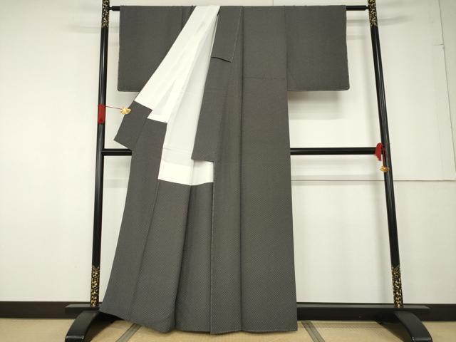 平和屋着物●伝統工芸師 服部光擴監修 江戸小紋 武田菱 大名定め柄 黒地 反端付き 正絹 逸品 未使用 AABF6163ck