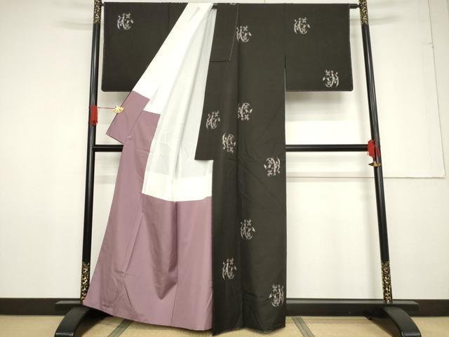 平和屋着物●本場大島紬 純泥染 手織り カタス9マルキ 総絣 地空き 枝花文 桜 久野織物謹製 さが美扱い 証紙付き 逸品 未使用 AABF6169ck