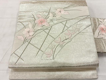 平和屋着物◎九寸名古屋帯　総刺繍　駒刺繍　草花文　銀糸　正絹　逸品　AABF6527uk