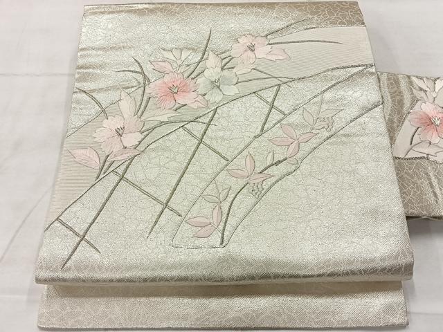 平和屋着物◎九寸名古屋帯　総刺繍　駒刺繍　草花文　銀糸　正絹　逸品　AABF6527uk