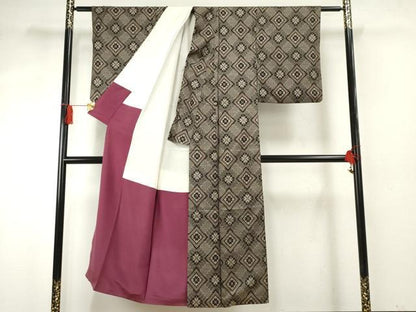 平和屋着物●本場大島紬 龍郷絣 正絹 逸品 AABF6582cs