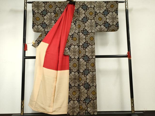 平和屋着物●本場大島紬 龍郷絣 舞花文 正絹 逸品 AABF6583cs