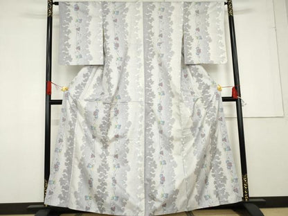 平和屋着物●本場大島紬 白大島 カタス7マルキ 総絣 蔦の葉間道 正絹 逸品 AABF6596cs