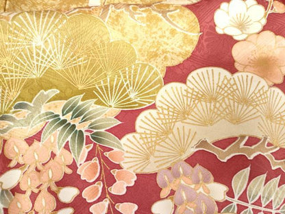 平和屋着物●豪華振袖　駒刺繍　吉祥花松文　金彩　ロング丈　正絹　逸品　AABF6636cs