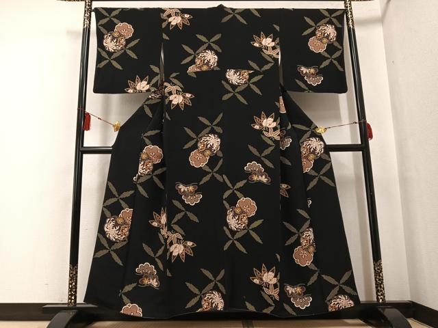 平和屋着物●上質な小紋 松竹梅草花文 黒地 鬼しぼ縮緬 正絹 逸品 AABF6940ph