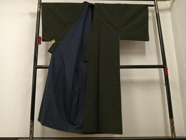 平和屋着物●男性 紬 アンサンブル 色無地 黒緑色 正絹 逸品 AABF6949ph