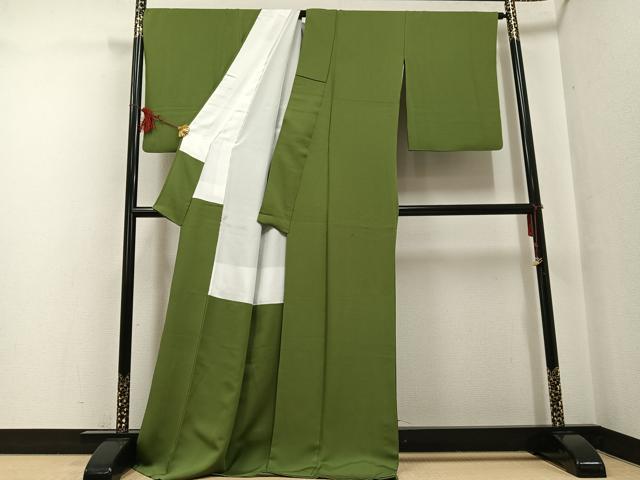 平和屋着物●上質な色無地 堅牢草木染 国防色 丹後ちりめん 反端付き ロング丈 正絹 逸品 AABF6962ph