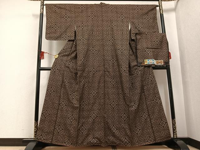 平和屋着物●本場大島紬 古代染色純泥染め 一元7マルキ 七宝文 高文助作 証紙付き 正絹 逸品 未使用 AABF6965ph