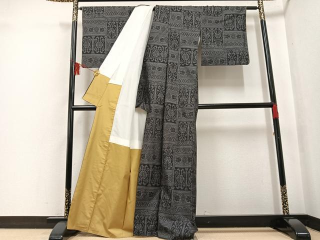 平和屋着物●本場大島紬 カタス7マルキ 花唐草文 正絹 逸品 AABF6967ph
