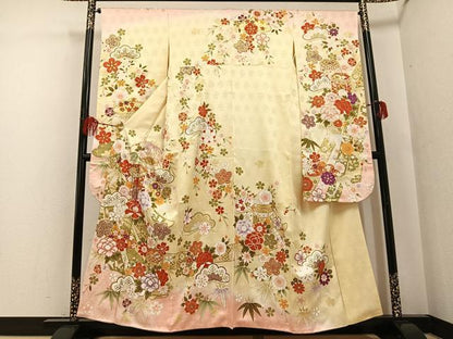 平和屋着物●豪華振袖 駒刺繍 貝桶花文 暈し染め 金彩 正絹 逸品 AABF6991ph