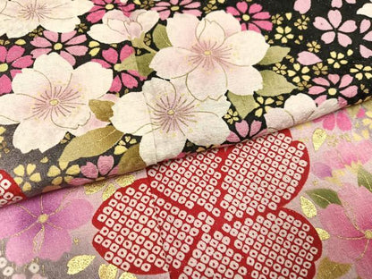 平和屋着物●豪華振袖 舞花文 黒地 金彩 銀通し地 正絹 逸品 AABF6995ph