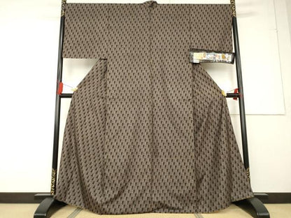 平和屋着物●本場大島紬 純泥染 手織り カタス7マルキ 鱗文様 石原正宏作 やまと誂製 証紙付き 正絹 逸品 AABF7001ck