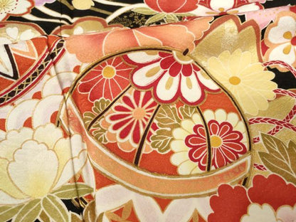 平和屋着物●豪華振袖 花毬文 黒地 金彩 正絹 逸品 AABF7006ck