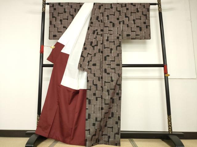 平和屋着物●本場大島紬 一元7マルキ 色紙重ね文 正絹 逸品 AABF7008ck