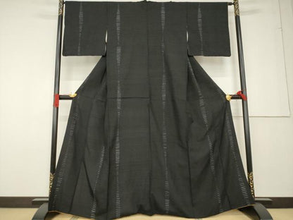 平和屋着物●上質な紬 絞り 立涌文 黒地 正絹 逸品 AABF7009ck