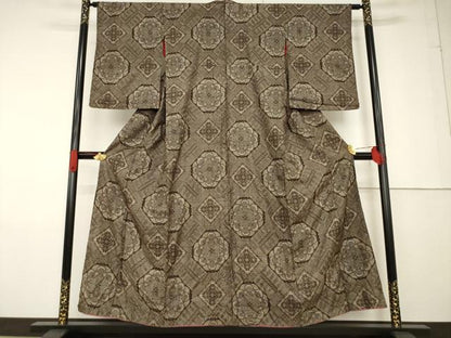 平和屋着物●本場大島紬 龍郷絣 花菱文 正絹 逸品 AABF7013ck
