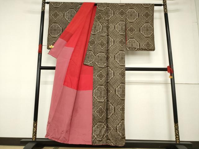 平和屋着物●本場大島紬 龍郷絣 花菱文 正絹 逸品 AABF7013ck