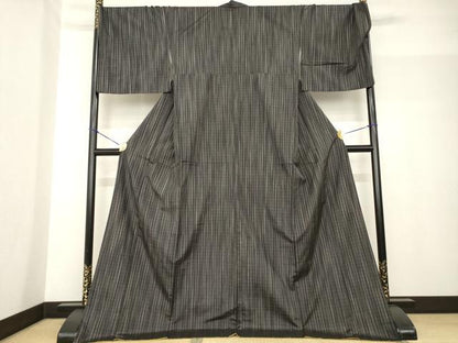平和屋着物●本場縞大島紬 格子 黒地 ロング丈 正絹 逸品 AABF7077ck