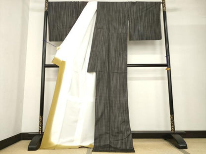 平和屋着物●本場縞大島紬 格子 黒地 ロング丈 正絹 逸品 AABF7077ck