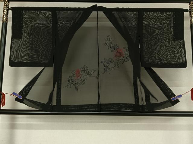 平和屋着物▽羽織 スリーシーズン 春夏秋 塵除け 総刺繍 草花文 黒地 正絹 逸品 AABF7110jh