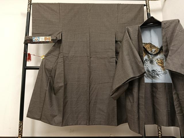 平和屋着物●男性 本場大島紬 アンサンブル 古代染色純泥染め 西郷絣 村田満作 証紙付き 正絹 逸品 AABF8084ph