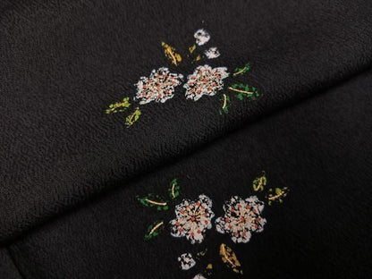 平和屋着物●上質な小紋 草花文 黒地 金彩 正絹 逸品 AABF8088ph