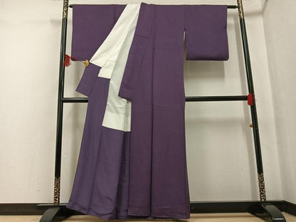 平和屋着物●上質な色無地 草花地紋 滅紫色 正絹 逸品 AABF8101ph