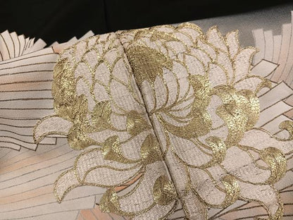 平和屋着物●豪華黒留袖 駒刺繍 舞花文 暈し染め 金彩 正絹 逸品 AABF8118ph