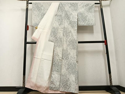 平和屋着物●本場大島紬 白大島 緯総絣 風景樹林文 正絹 逸品 AABF8144ph