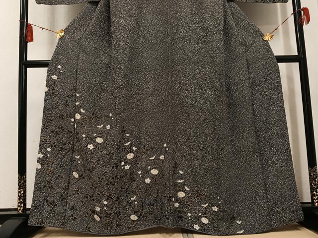 平和屋着物●訪問着 草花文 黒地 金彩 伊勢丹扱い 正絹 逸品 AABF8147ph