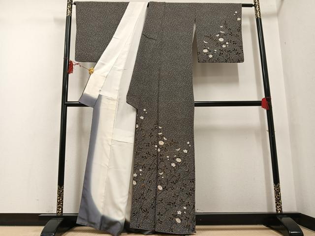 平和屋着物●訪問着 草花文 黒地 金彩 伊勢丹扱い 正絹 逸品 AABF8147ph