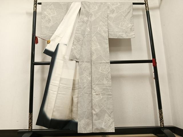 平和屋着物●本場大島紬 白大島 120亀甲 草花文 正絹 逸品 AABF8155ph