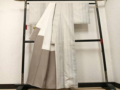 平和屋着物●本場大島紬 白大島 カタス9マルキ 間道 正絹 逸品 AABF8156ph