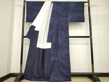 平和屋着物●藍造り国選定無形文化財 藍師・佐藤昭人 小紋 天然阿波藍 霞草花文 認定書付き 正絹 逸品 AABF8170ck