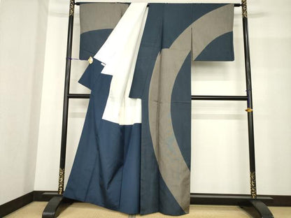 平和屋着物●本場大島紬　染大島　訪問着　幾何学文様　正絹　逸品　AABF8205ck