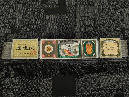 平和屋着物●本塩沢　色紙重ね風景文　黒地　証紙付き　正絹　逸品　AABF8217ck