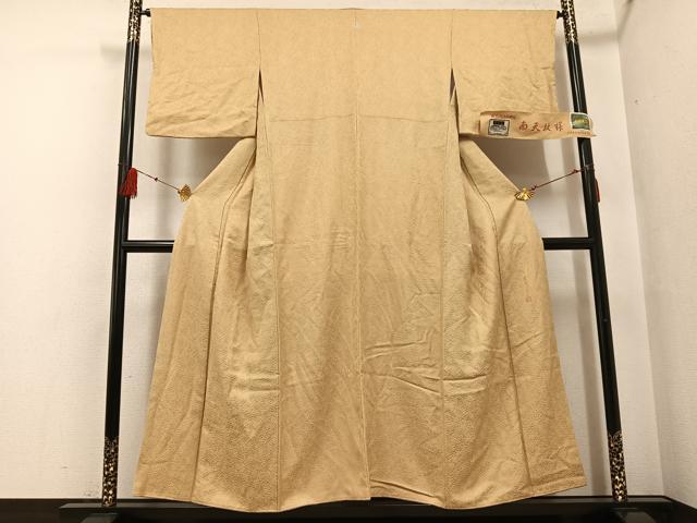 平和屋着物●上質な色無地　堅牢染　草木南天染　南天紋様　榛色　反端付き　正絹　逸品　AABF8732ph