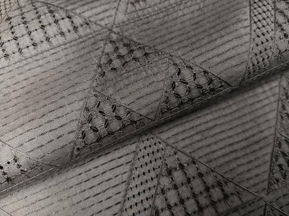 平和屋着物●上質な紬　中国三大刺繍　汕頭刺繍　スワトウ刺繍　鱗　暈し染め　正絹　逸品　AABF8733ph
