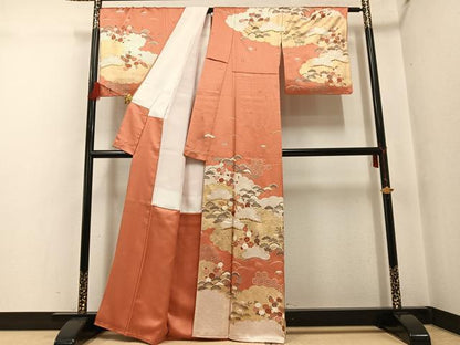 平和屋着物●十日町老舗ブランド　吉澤友禅　吾妻徳穂　訪問着　駒刺繍　雲重ね草花文　金彩　正絹　逸品　AABF8746ph