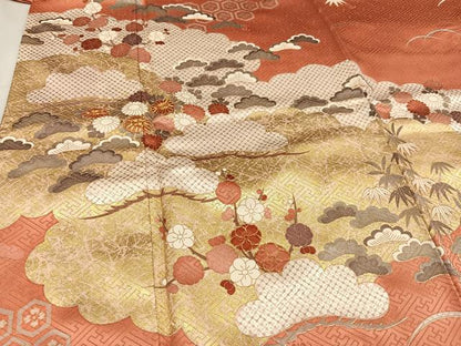 平和屋着物●十日町老舗ブランド　吉澤友禅　吾妻徳穂　訪問着　駒刺繍　雲重ね草花文　金彩　正絹　逸品　AABF8746ph