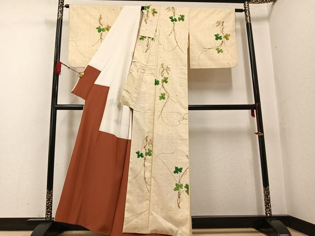 平和屋着物●上質な小紋　紬地　手描き　葡萄蔦の葉文　正絹　逸品　AABF8790ph