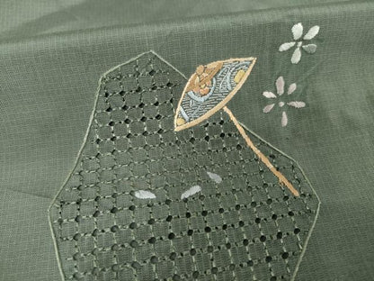 平和屋着物●本場大島紬　染大島　訪問着　中国三大刺繍　スワトウ刺繍　汕頭刺繍　番傘花文　正絹　逸品　AABF9028ck