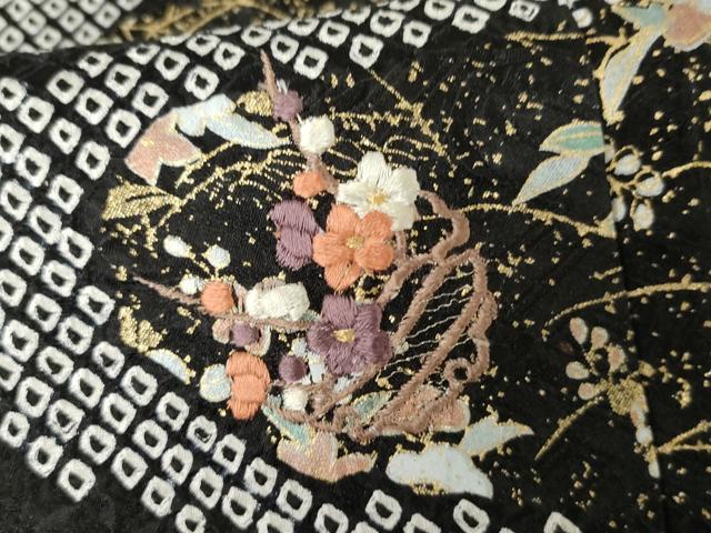 平和屋着物●訪問着　絞り　刺繍　流水草花文　黒地　金糸　金彩　正絹　逸品　未使用　AABF9047cs