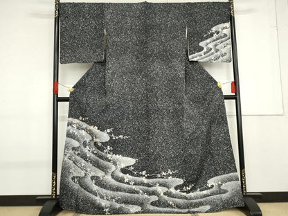 平和屋着物●訪問着　駒刺繍　枝花文　たたき染め　黒地　金彩　正絹　逸品　AABF9048cs