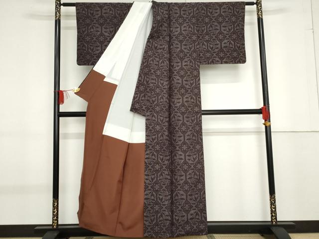 平和屋着物●上質な紬　邑伝織　100亀甲　亀甲草花文　証紙付き　正絹　逸品　AABF9049cs