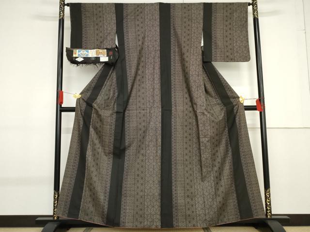 平和屋着物●本場大島紬　純泥染　一元7マルキ　手織り　麻の葉間道　畠山紬工場謹製　正絹　逸品　AABF9051cs