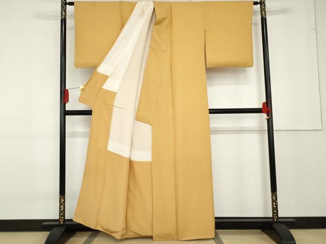 平和屋着物●上質な色無地　紋意匠　杏色　正絹　逸品　AABF9082cs