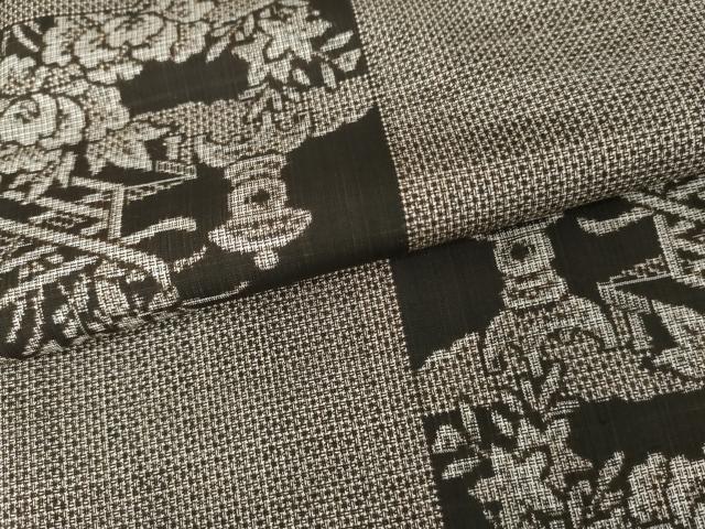 平和屋着物●本場大島紬 泥染め 割込絣 色紙風景文 正絹 逸品 AABF9099cs