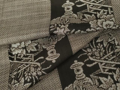 平和屋着物●本場大島紬 泥染め 割込絣 色紙風景文 正絹 逸品 AABF9099cs