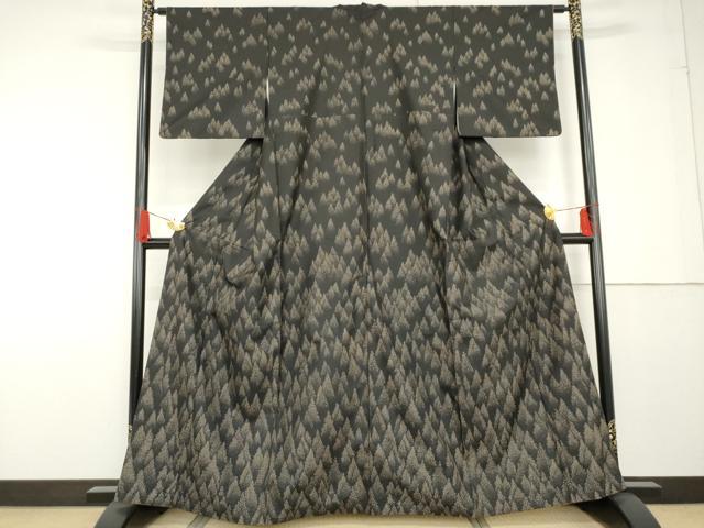 平和屋着物●訪問着　本場大島紬　地空き　カタス9マルキ　樹林文　黒地　正絹　逸品　AABF9100cs